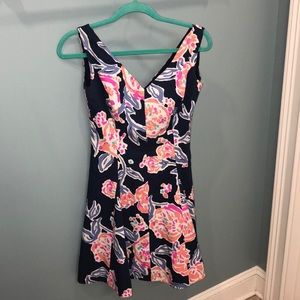 Lilly Pulitzer full clove navy Pom Poms